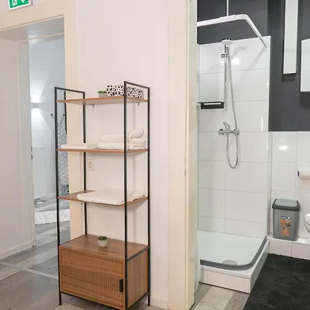 Stilvoll & Nah An Koeln - Messe Apartment