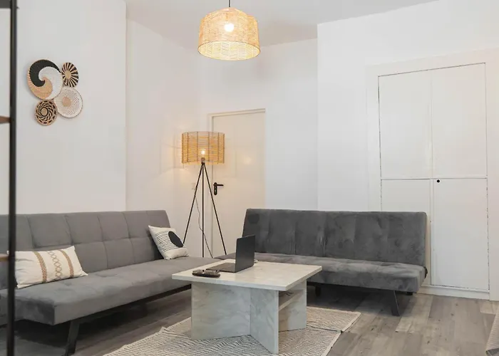 公寓 Stilvoll & Nah An Koeln - Messe 勒沃库森