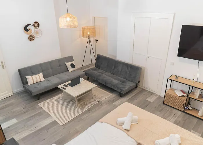 Stilvoll & Nah An Koeln - Messe ليفركوزن